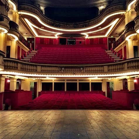 Théâtre de la Madeleine programme et réservation L Officiel des