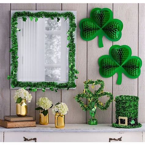 St Patricks Day Entryway Decorating Kit Party City Kids Party