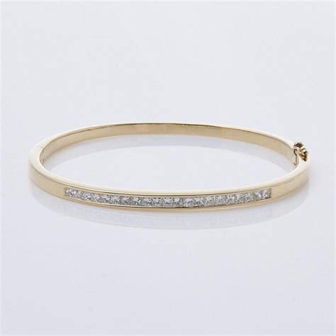 18ct Gold Diamond Bangle With 106ctw Princess Cut Diamonds Bracelets