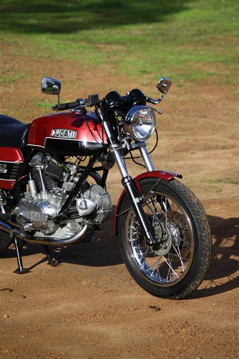 GT 750 - Vee Two Australia - Ducati Bevel Engineers