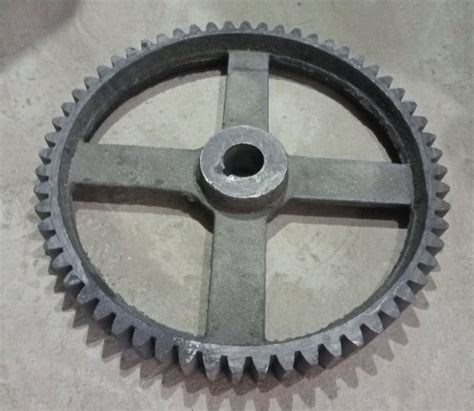 Heavy Vehicle Round Cast Iron Rack Pinion Gear For Automobile Industry