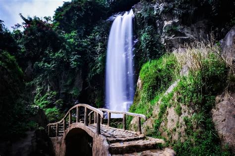 Daftar 10 Air Terjun Curug Indah Di Bogor Yang Lagi Hits 2021