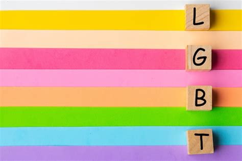 Orgulho lgbt lésbica gay bissexual transgênero o conceito de amor arco íris Foto Premium