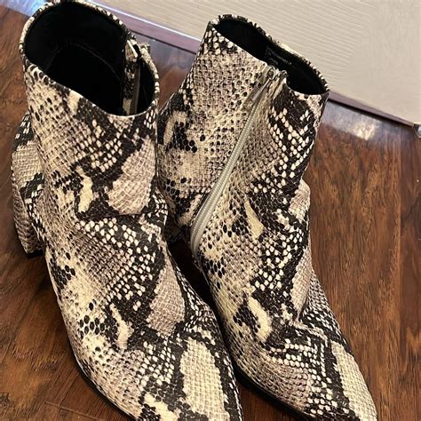 Snake skin boots - Depop