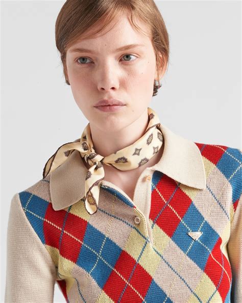 直営店 PRADA アーガイルニットウールポロシャツ (PRADA/ニット・セーター) P24G2Z_15I3_F0036_S_OOO【BUYMA】