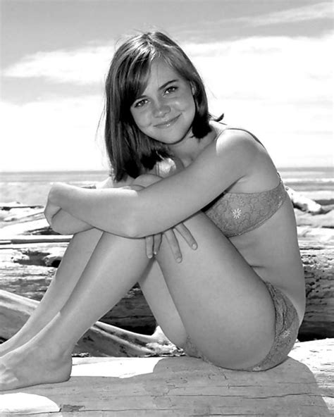 The Most Iconic Swimsuit Bodies Ever Old Celebrities Sally Field