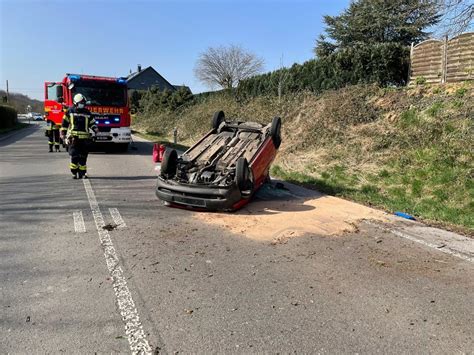 Schwerer Unfall Pkw überschlägt sich Feuerwehr Sprockhövel im Einsatz