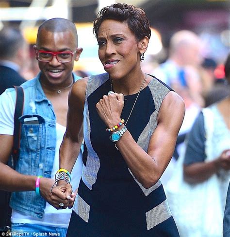 In The Best Shape Of Her Life Gma Anchor Robin Roberts Looks Fitter