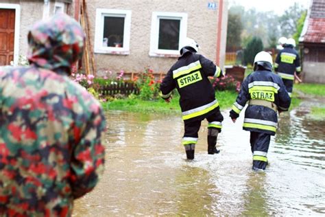 Zagro Enie Podtopieniami Na Dolnym L Sku Imgw Wyda Ostrze Enia