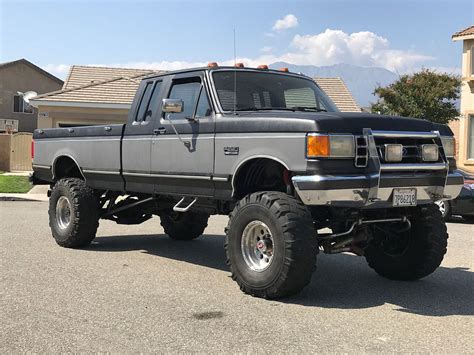 Ford F Lifted