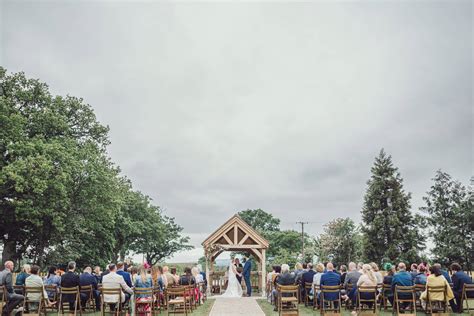 Moat Hall Barns Wedding Venue Shrewsbury Shropshire Uk