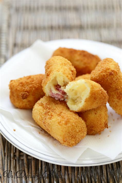 Crocchè les croquettes de pommes de terre italiennes Un déjeuner de