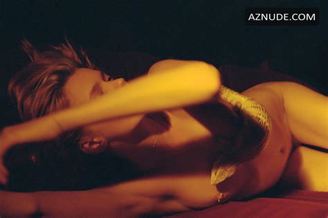 Abbey Lee Kershaw Naked In A Photoshoot Aznude