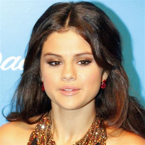 Selena Gomez Net Worth Height Age Bio And Facts