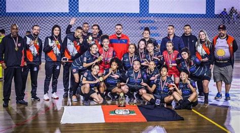 Futsal Feminino Cats Sub 21 de Taboão da Serra conquista medalha de