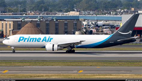 N Az Amazon Prime Air Boeing Er Bdsf Photo By Omgcat Id