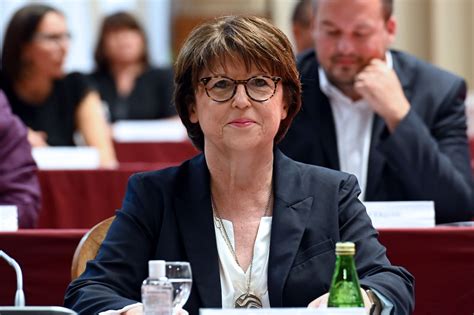 Pourquoi Martine Aubry Est Elle Vis E Par Une Plainte Pour Corruption