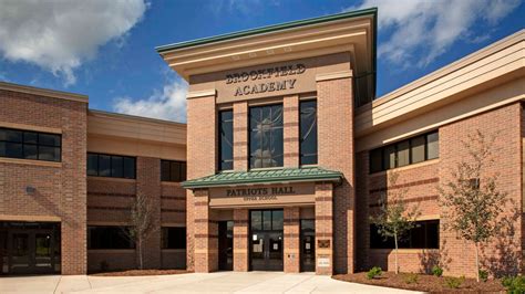 Brookfield Academy High School | WI Educational Facility Architects