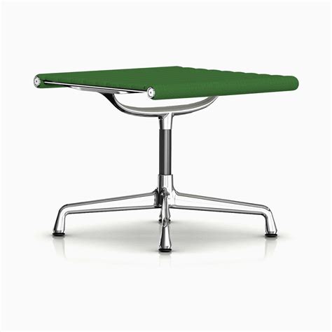 Lounge Chairs & Ottomans – Herman Miller Store
