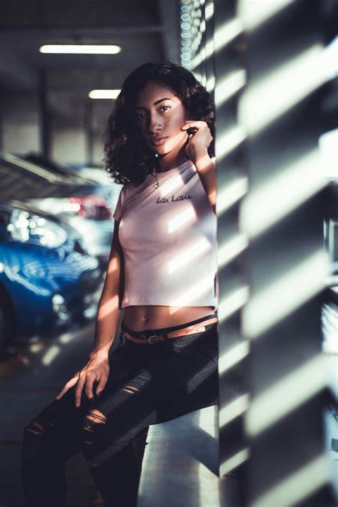 Crop Top Photos, Download The BEST Free Crop Top Stock Photos & HD Images