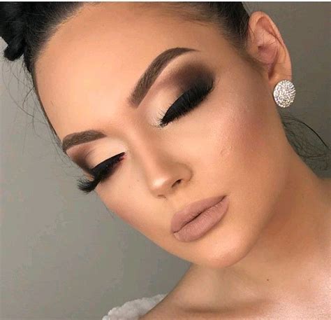 Pin de Isabela Momenté em Makes e unhas Maquiagem nude Maquiagem festa Ideias de maquiagem