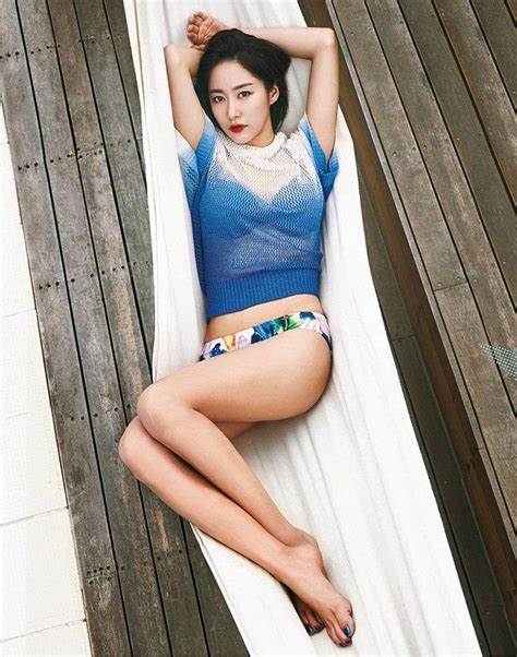 Jeon Hye Bin Shows Off Her Bikini Body For Nylon Magazine Pojok Korea The Right Place For