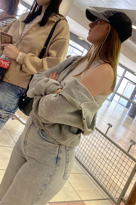 Small Tiny Wide Ass Teen With Cap Tight Jeans Forum