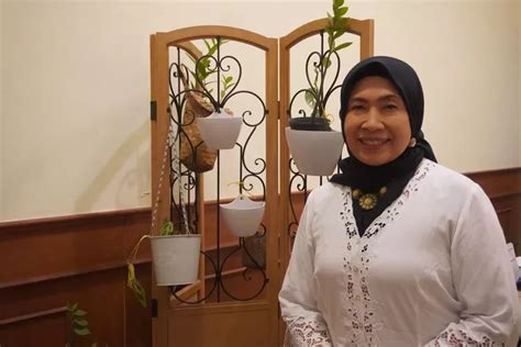 Universitas Semarang Tambah Guru Besar Prof Kesi Semoga Bisa