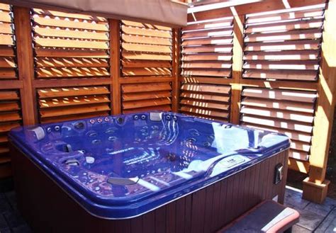 Deck Railings For Hot Tub Flex•fence Louver System Hot Tub