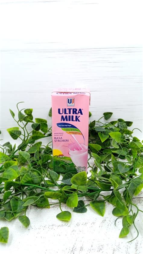 Ultra Milk Stroberi Ml Gambia Mart