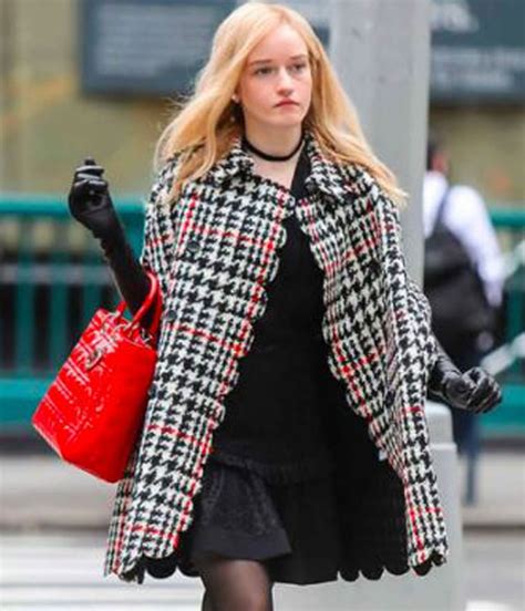 Julia Garner Inventing Anna Delvey Coat Jackets Masters