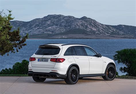 2020 Mercedes AMG GLC 63 Breaks Cover With Minor Tweaks Autoevolution