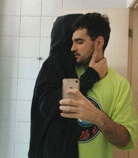 Cantor J O Revela Romance Amigo Da Faculdade Que Trabalha Ele