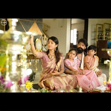 radhika pandit yash