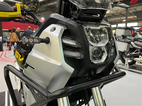 Qj Motor Svt X L Adventure Cinese Ad Eicma Wedrive