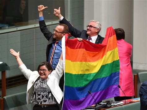 Australia Legalizes Same Sex Marriage In Jubilant Vote Smithsonian