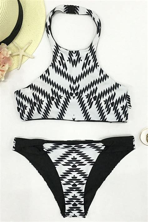 Cupshe Fashion Womens Blackandwhite Diamond Printing Halter Padding