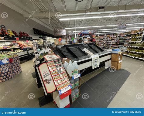 Iga Retail Grocery Store Cookie Aisle Side View Editorial Photo