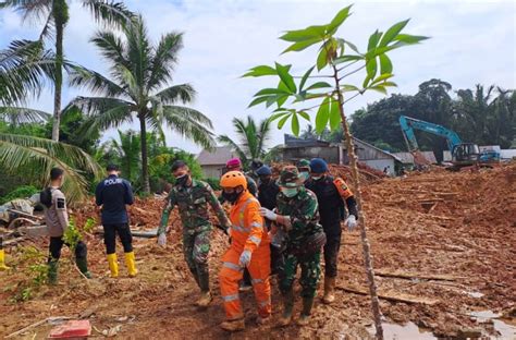 Update Longsor Serasan Korban Ditemukan Orang Masih Dicari