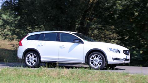 Volvo V60 D4 Awd Cross Country Im Test Auto Motor Und Sport