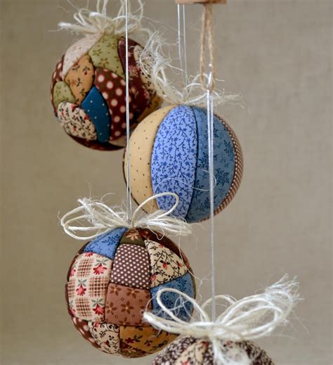 Image De Etoile Boules De Noel A Faire En Tissu