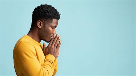 86000 African American Praying Pictures