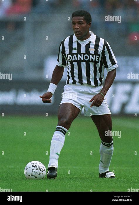 Julio Cesar Juventus Fc 18 September 1992 Stock Photo Alamy