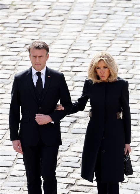 Photo Emmanuel Macron Et Sa Femme Brigitte Lors De L Hommage National