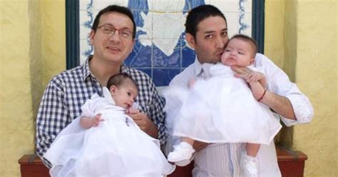 Cuplu gay adoptă copil Qbebe ro