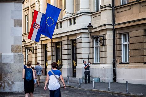 Plinske lanterne su dio jedne od najljepših zagrebačkih tradicija