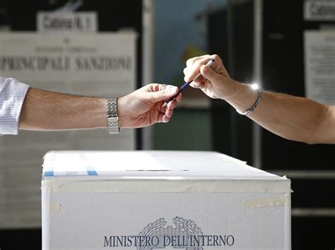 Ballottaggio Ad Alessandria Alle 19 Affluenza Sotto Al 26 E Ancora In