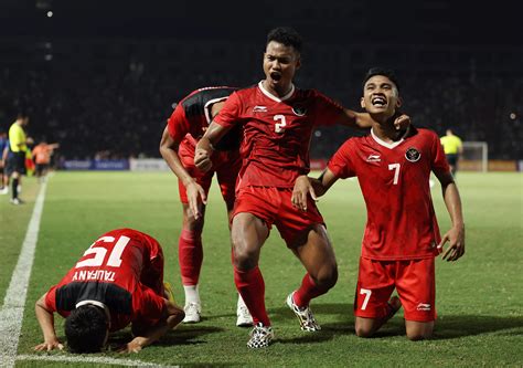 Timnas Sepak Bola Raih Emas Sea Games Setelah Menanti 32 Tahun