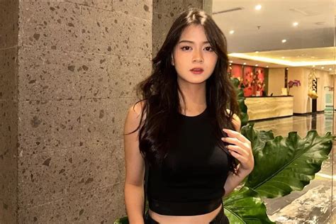 Toya Jkt Agama Apa Cek Profil Biodata Lengkapnya Gen Berapa Umur Hot