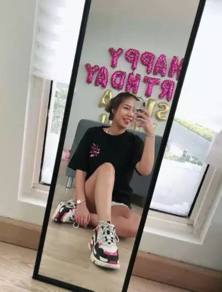 Potret Sisca Kohl Seleb Tiktok Viral Masak Pakai Barang Mewah